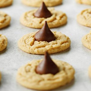 Peanut Butter Blossom Cookies