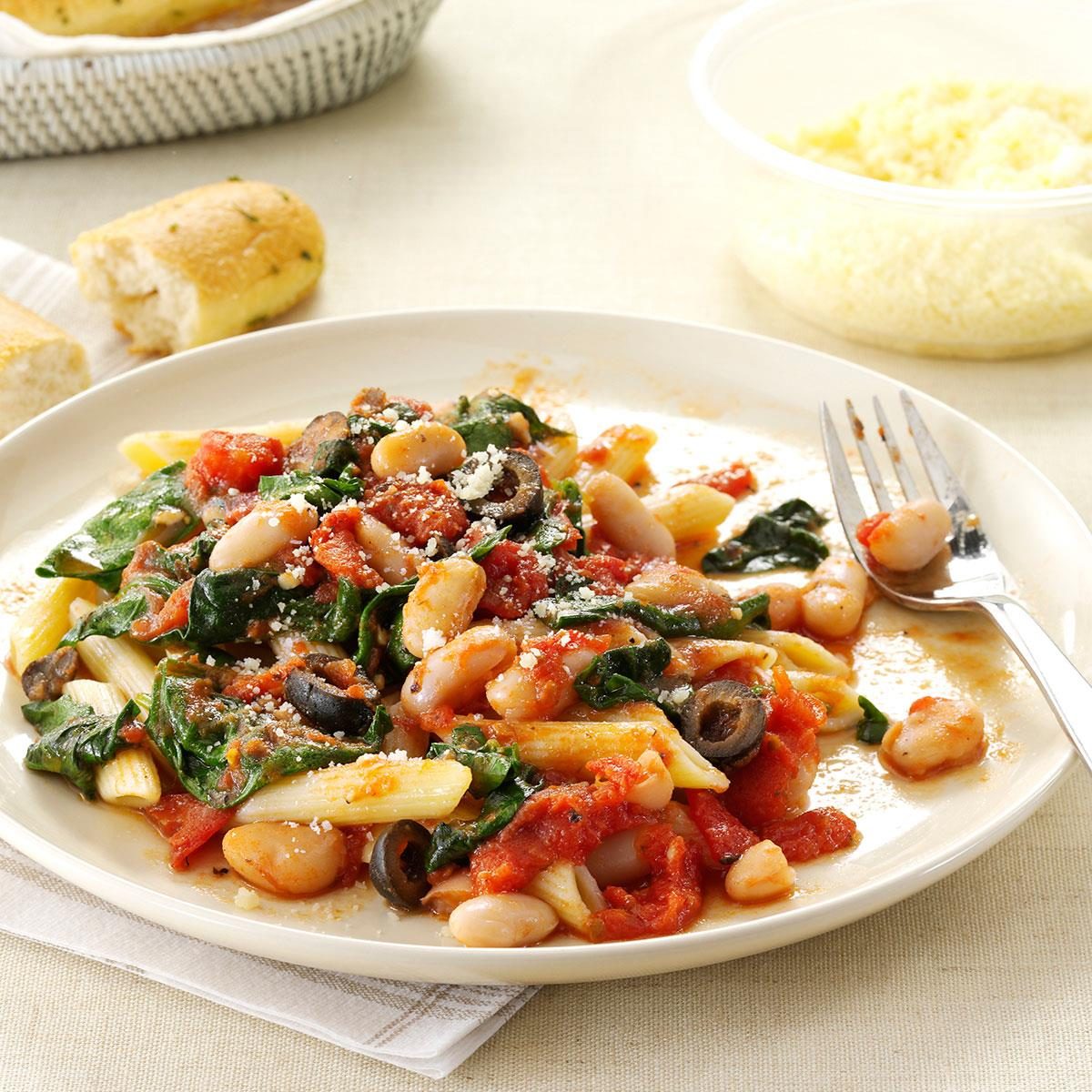 Penne with Tomatoes & White Beans