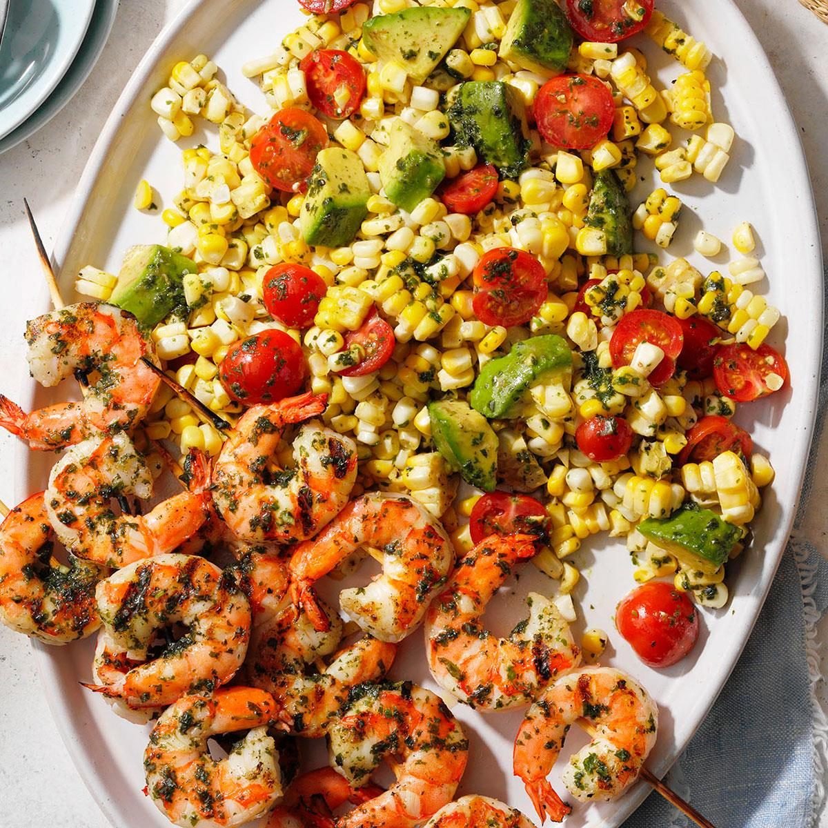 Pesto Corn Salad With Shrimp Exps Tohas23 170439 P2 Md 03 10 4b