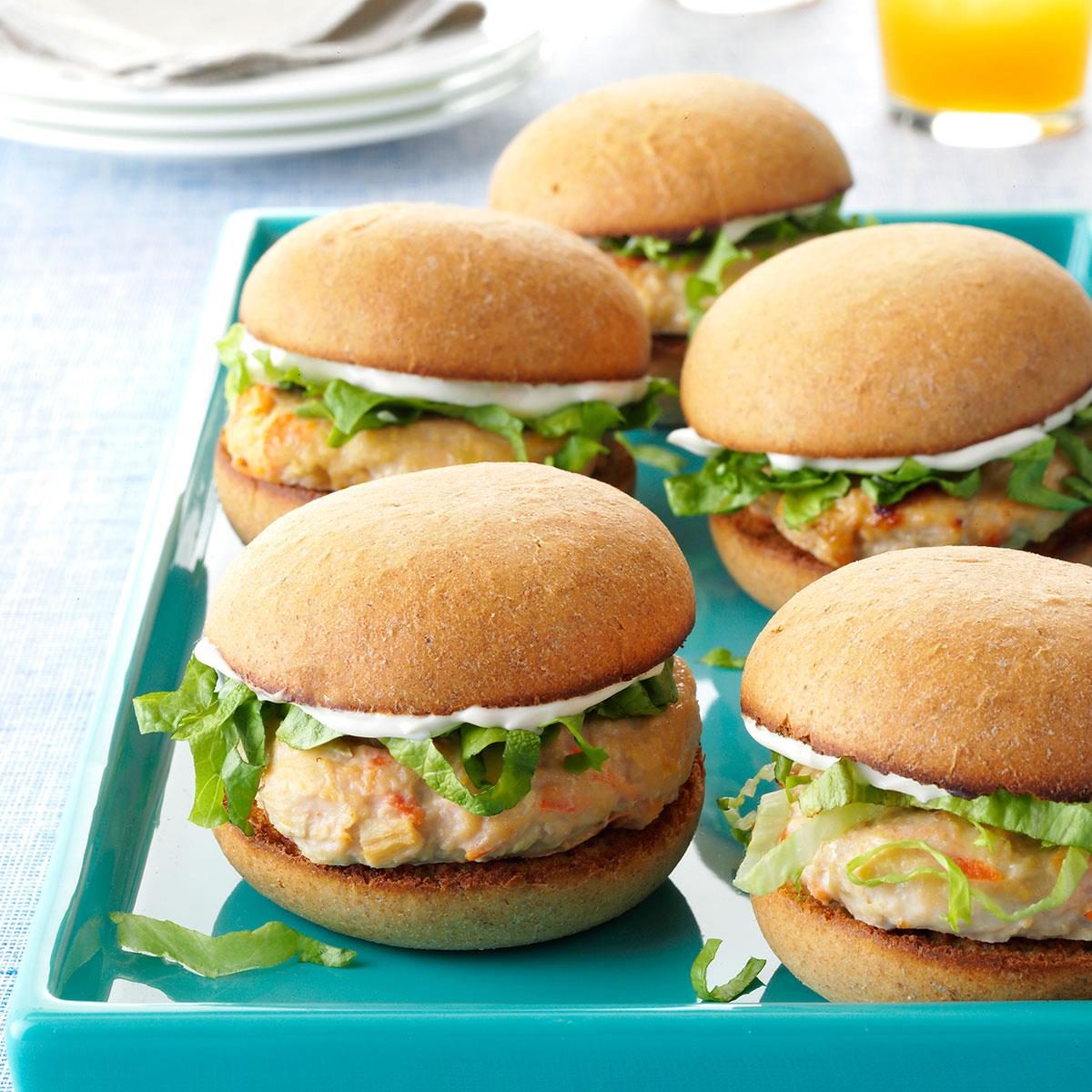 Pineapple Chicken Sliders Recipe: How to Make It