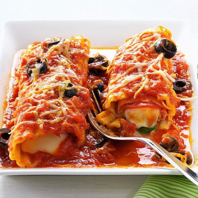 Pizza Style Manicotti Exps166632 Th132767a05 03 2bc Rms 3