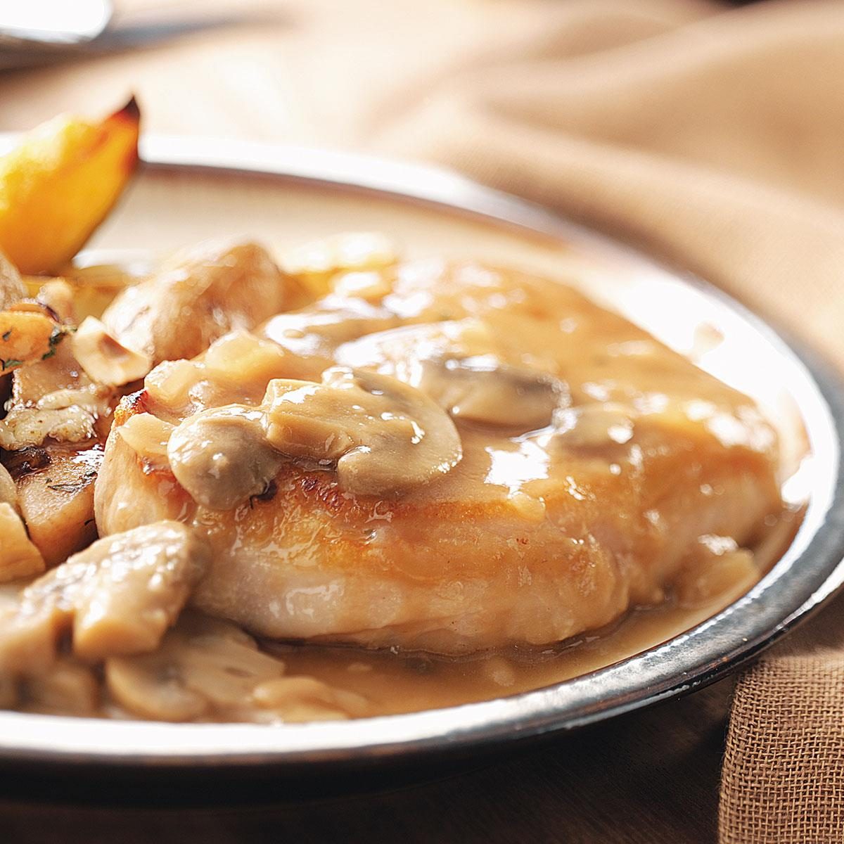 Pork Chops and Mushroom Gravy