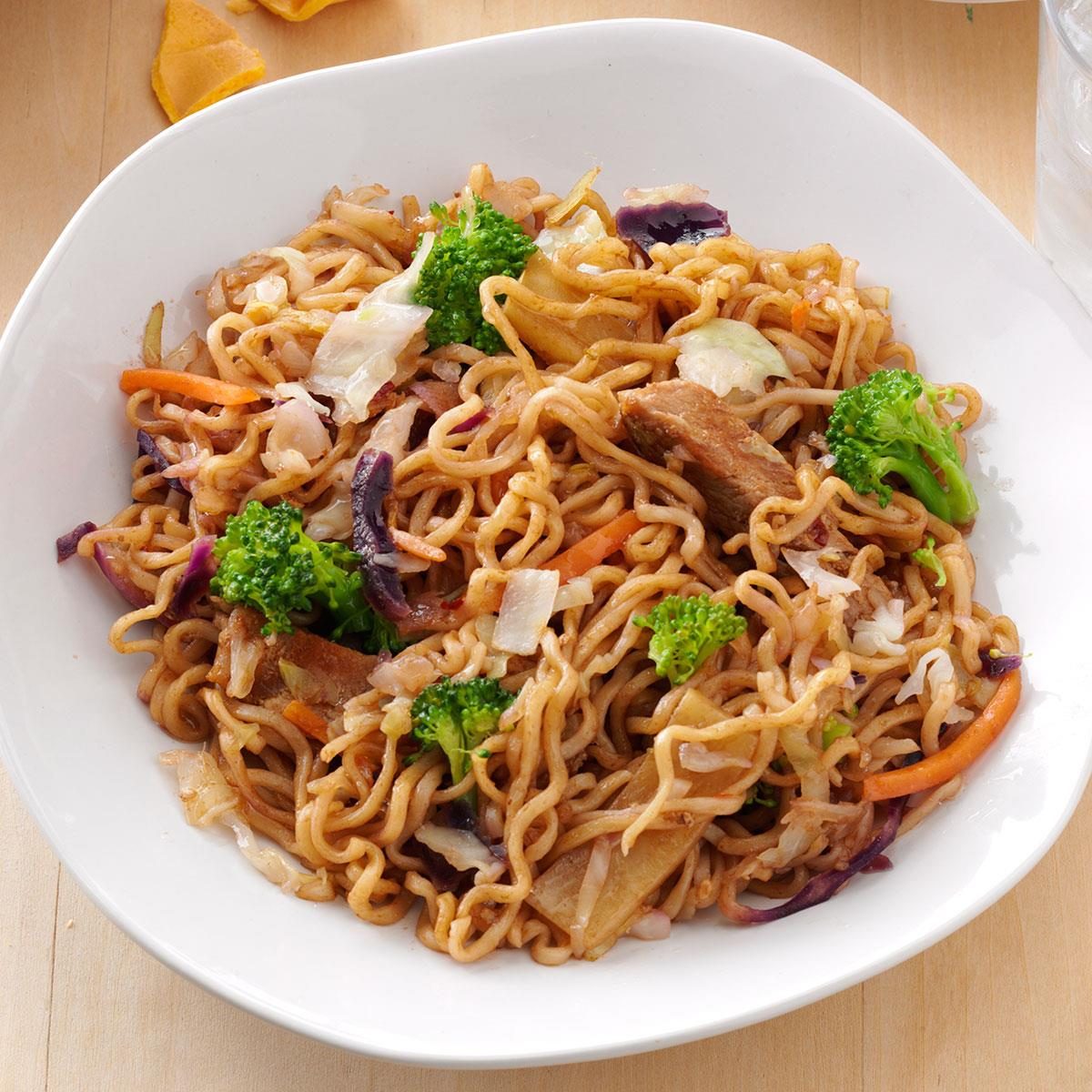 Pork Ramen Stir Fry Exps152485 Sd132778b04 12 4bc Rms 4