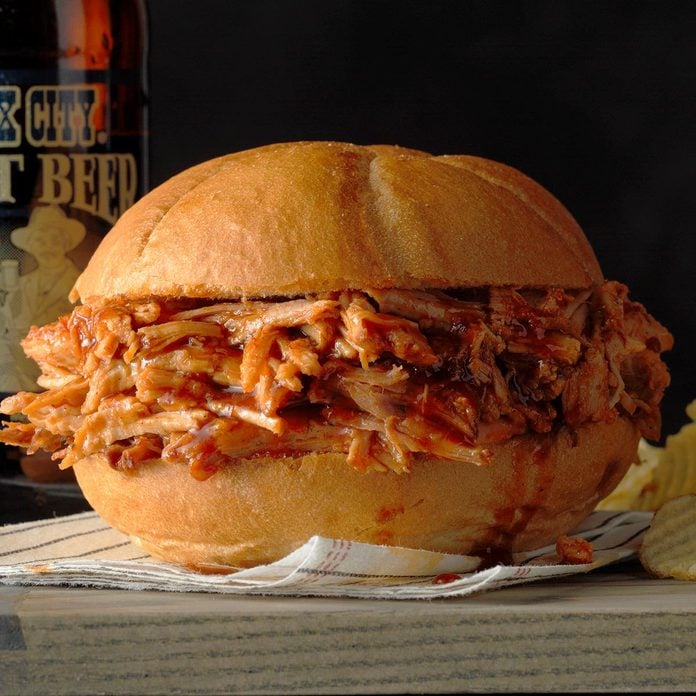 Pork Sandwiches With Root Beer Barbecue Sauce Exps Scmz20 37503 B01 17 4b 2