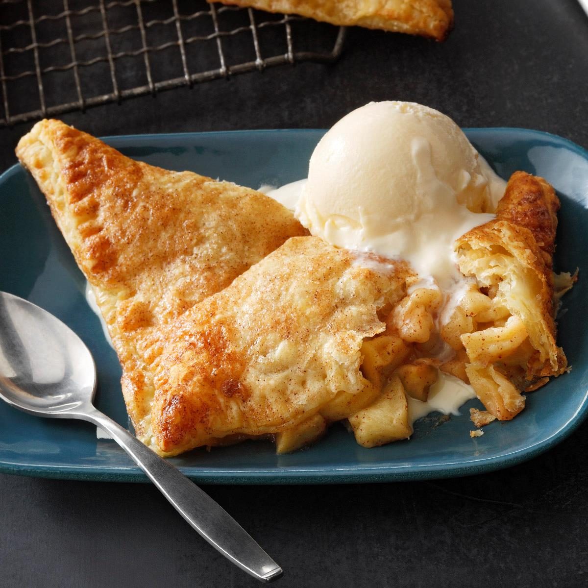 Easy Apple Turnovers (VIDEO) 