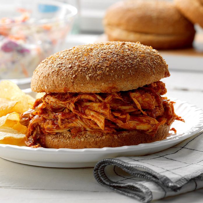 Pulled Chicken Sandwiches Exps Scmbz17 132312 B01 12 5b 1