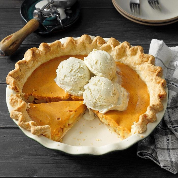 Pumpkin Apple Pie Exps Pbz21 7440 E05 04 2b Ap