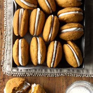 Pumpkin Whoopie Pies