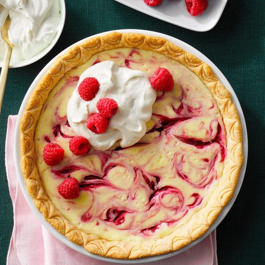 Raspberry Swirl Cheesecake Pie Exps Atbrs21 10260 E11 19 6bc 2