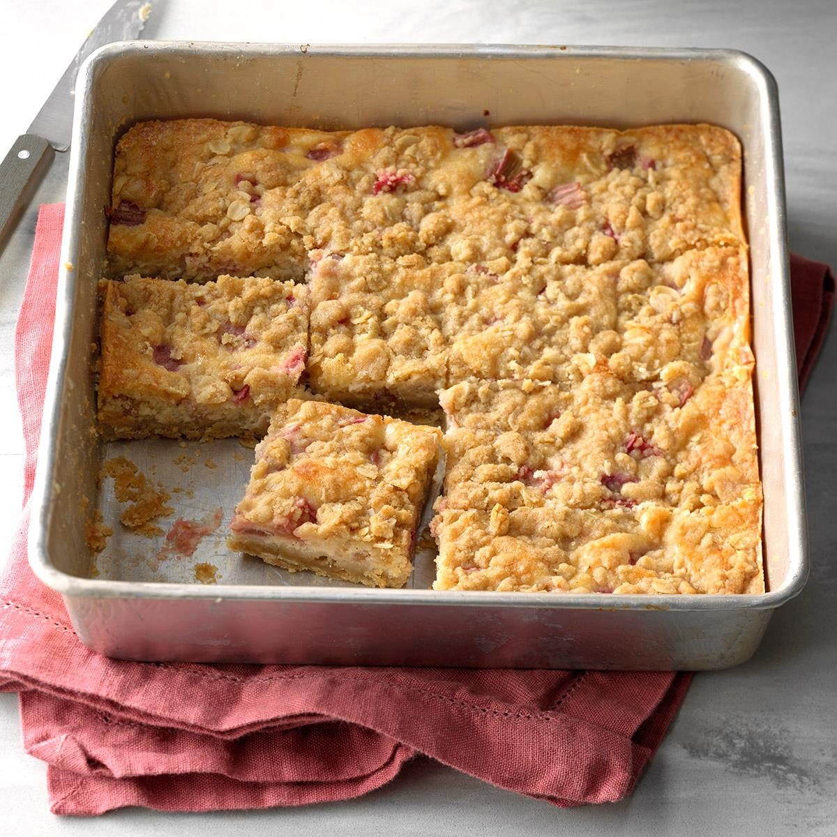 Rhubarb Cheesecake Squares Exps Sdam18 97458 C11 30 1b 4