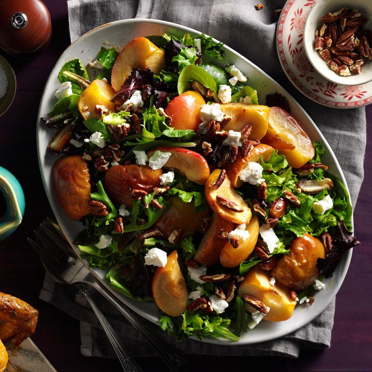 Roasted Apple Salad With Spicy Maple Cider Vinaigrette Exps Mcmz16 177878 B07 12 1b 9