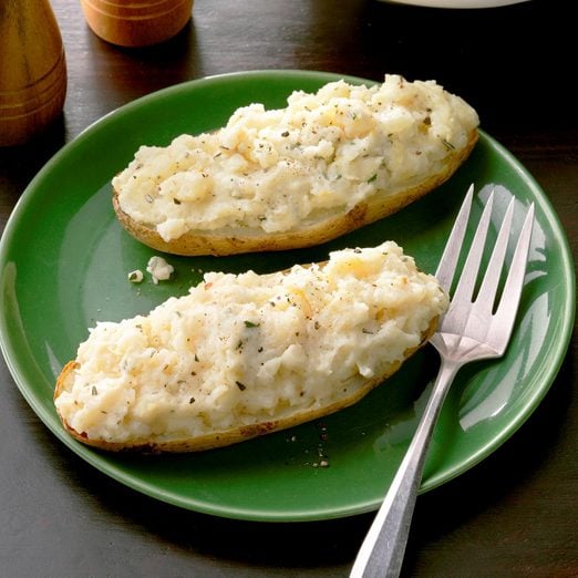 Roasted Garlic Twice Baked Potato Exps Thca21 47585 B02 24 3b