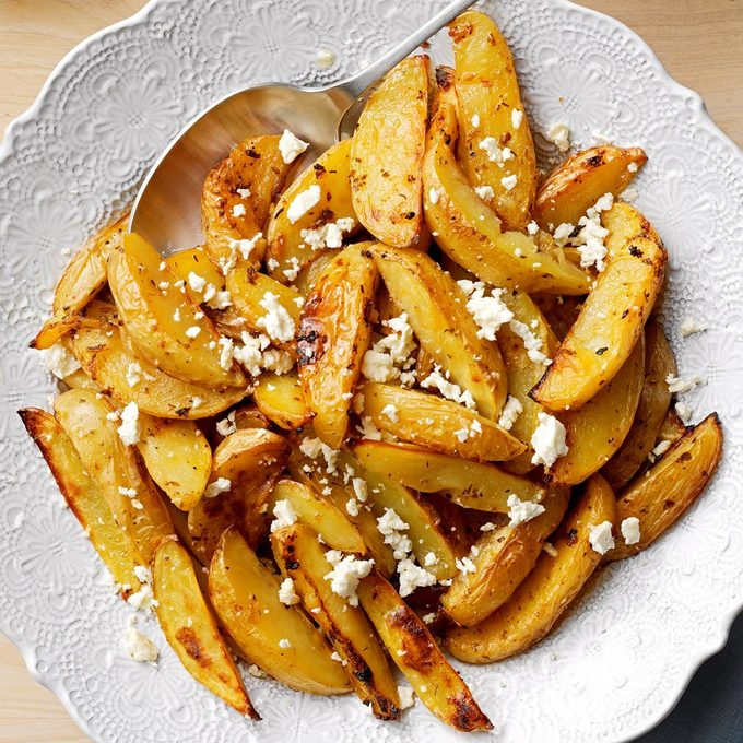 Roasted Greek Potatoes With Feta Cheese Exps Toham23 88379 Dr 11 01 9b