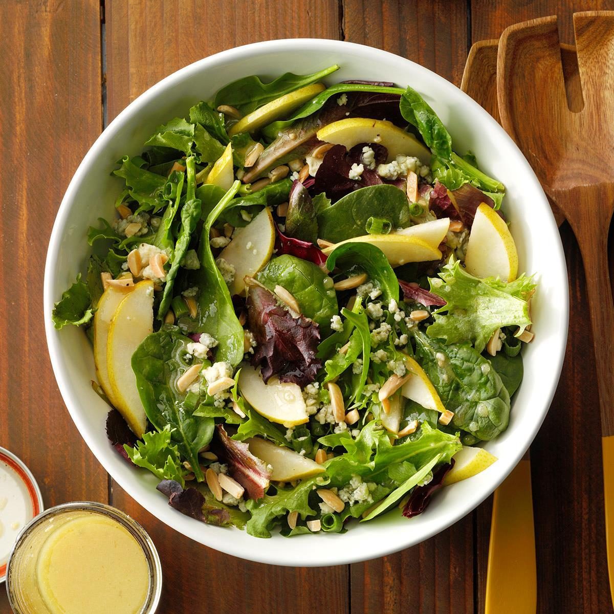 Maryland: Roquefort Pear Salad