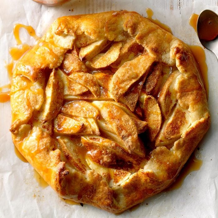 Rustic Caramel Apple Tart Exps Tgcbbz17 38374 B04 28 3b 3