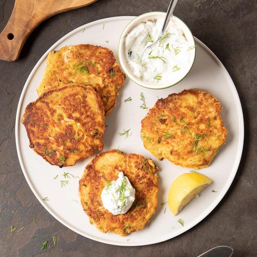 Salmon Cakes Exps Ft23 4427 St 5 19 1