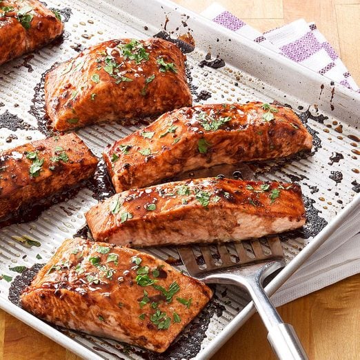 Salmon With Balsamic Honey Glaze Exps98885 Sd2856494c12 04 5bc Rms 1