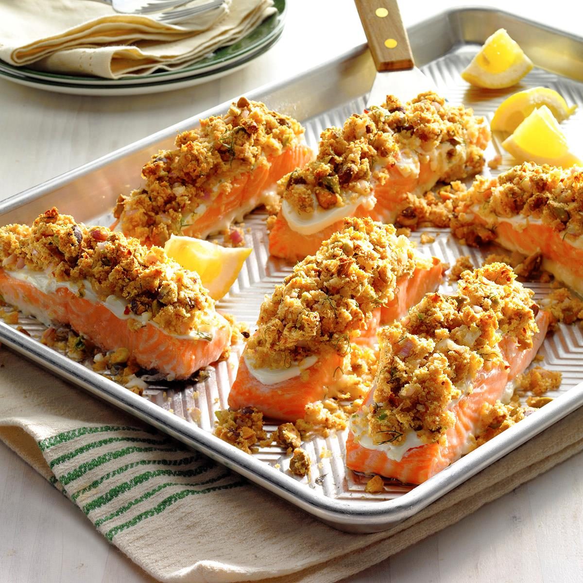 Salmon With Horseradish Pistachio Crust Exps Thn17 203838 B06 21 1b 3