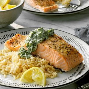 Salmon with Spinach Sauce