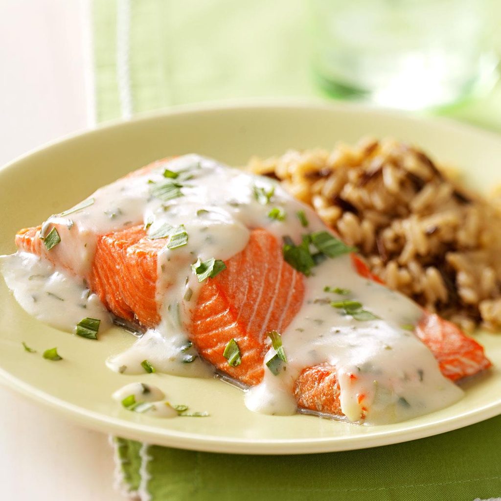 Salmon with Tarragon Sauce