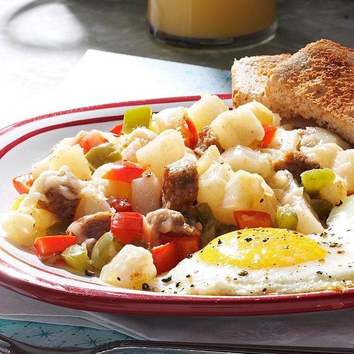 Sausage Breakfast Hash Exps149114 Sd2401786b02 16 6bc Rms 2