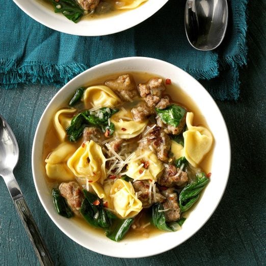 Sausage And Spinach Tortellini Soup Exps Cf2bz19 42414 C12 18 6b 5