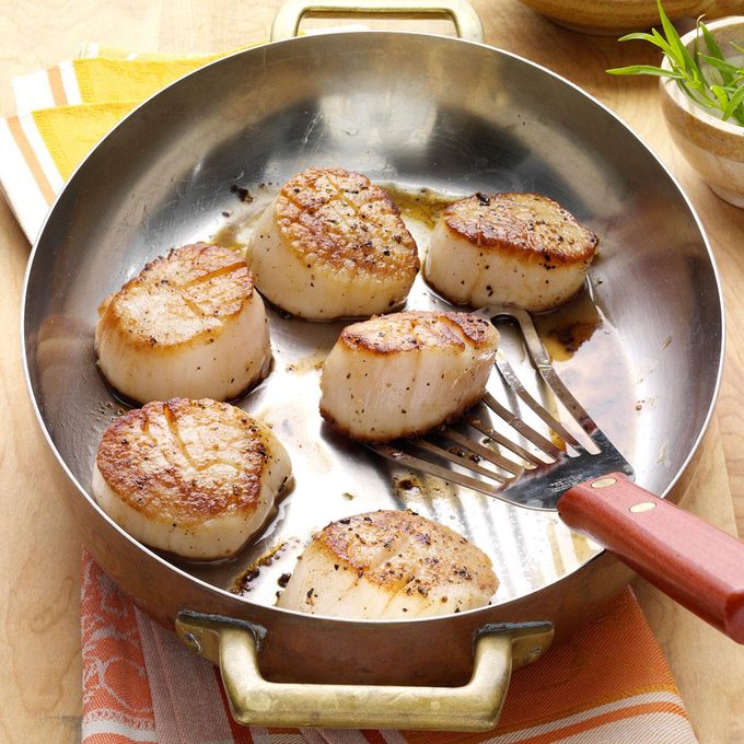 Seared Scallops With Citrus Herb Sauce Exps104812 Th2236622b08 02 2bc Rms 4
