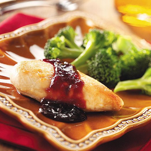 Skillet Chicken With Raspberry Sauce Exps45215 Sd1785596d29c Rms 1