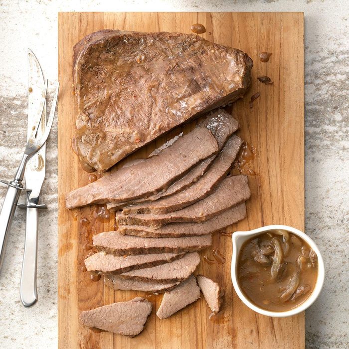 Slow Cooked Beef Brisket Exps Sscbz18 33491 C08 28 4b 9