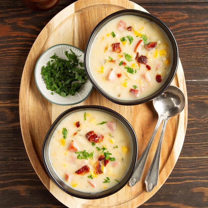 Slow Cooked Corn Chowder Exps Ft21 18484 F 0805 1
