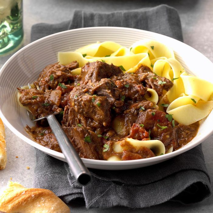 Slow-Cooker Beef with Red Sauce