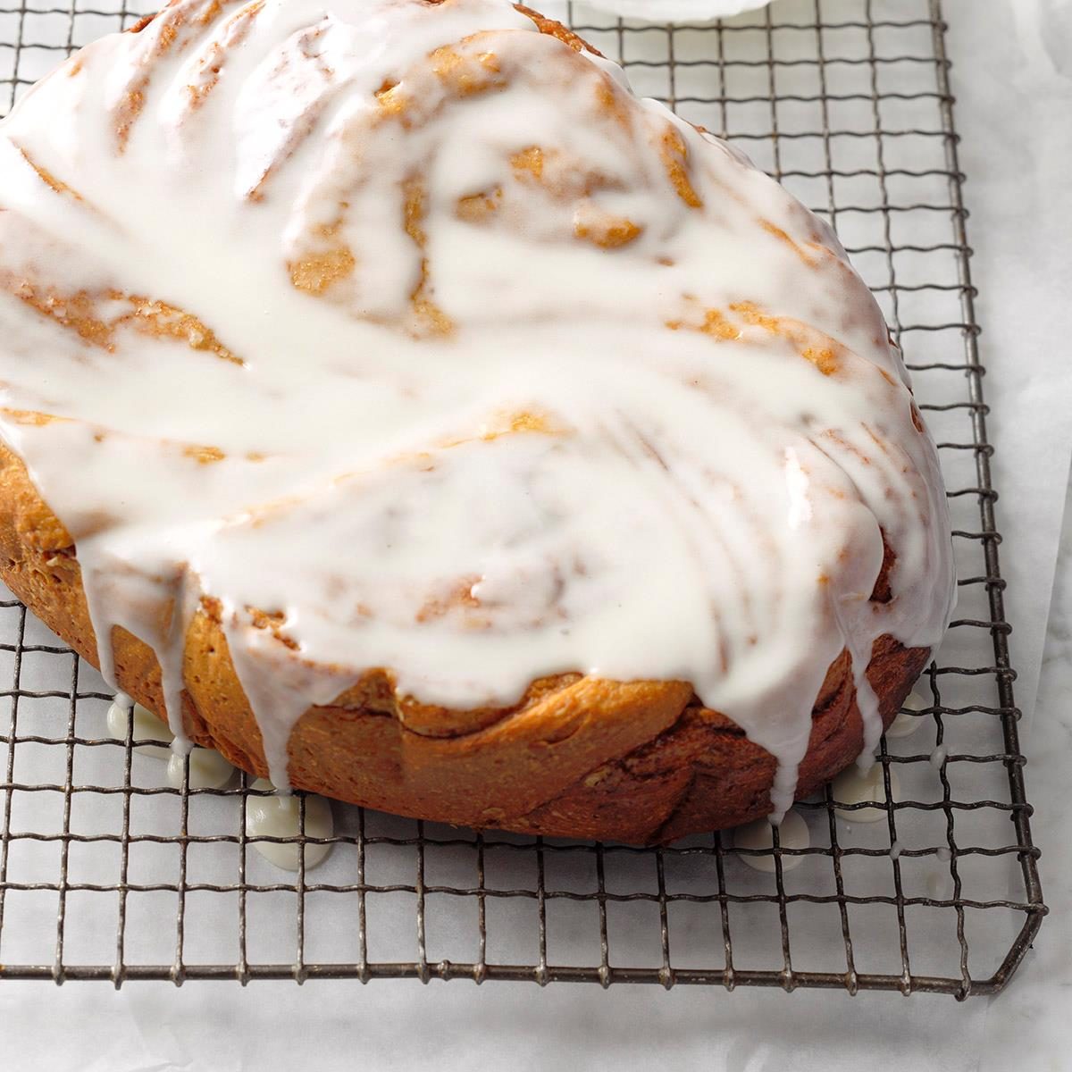 Slow-Cooker Cinnamon Roll