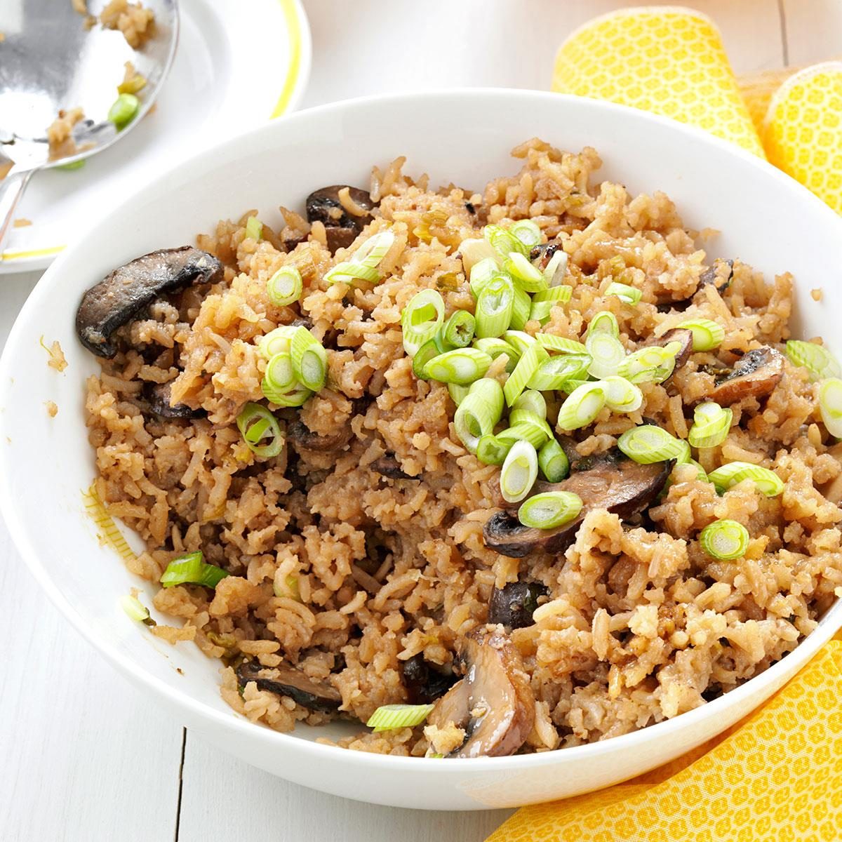 Slow-Cooker Mushroom Rice Pilaf Recipe: How to Make It