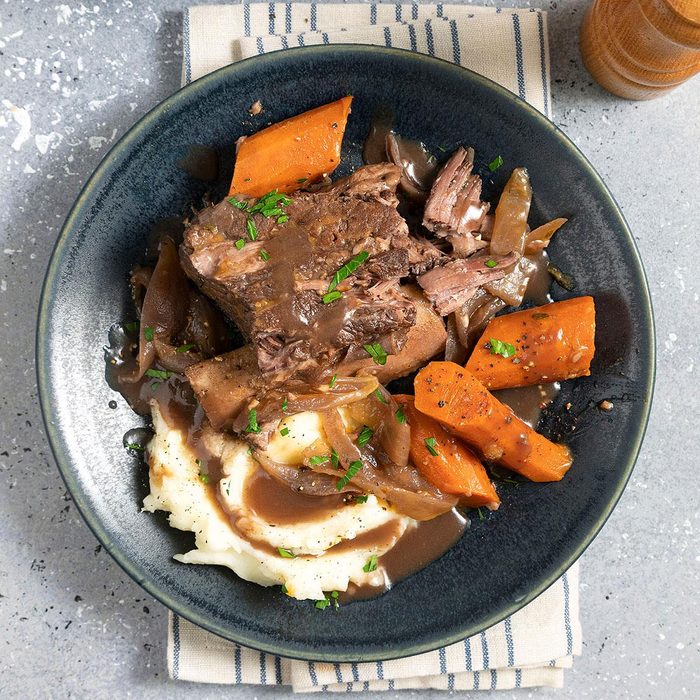 Slow Cooker Short Ribs Exps Ft23 74925 St 1207 1