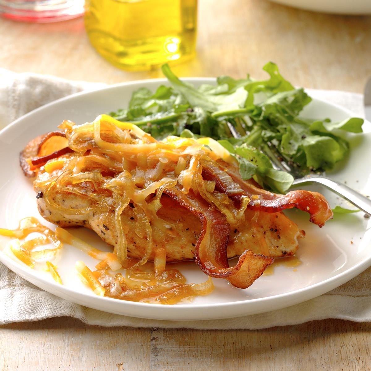 Smothered Chicken Breasts Exps Sdon17 32248 B07 06 2b 4