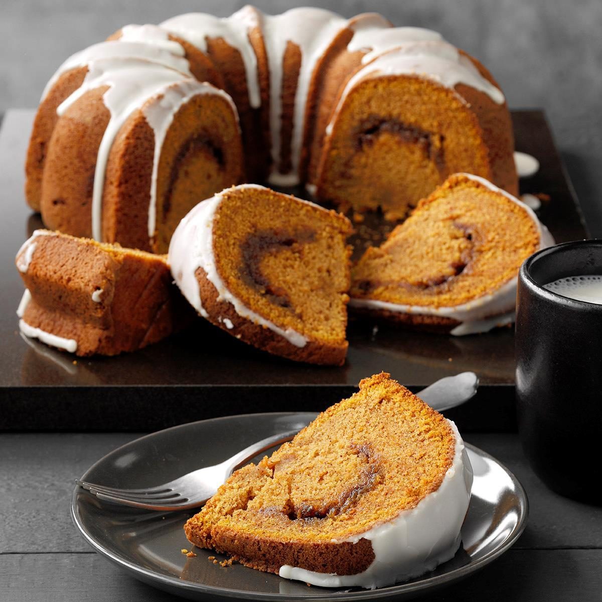 Sour Cream Pumpkin Cake Exps Pcbz19 41398 E04 25 2b 2