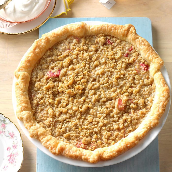 Sour Cream Rhubarb Pie