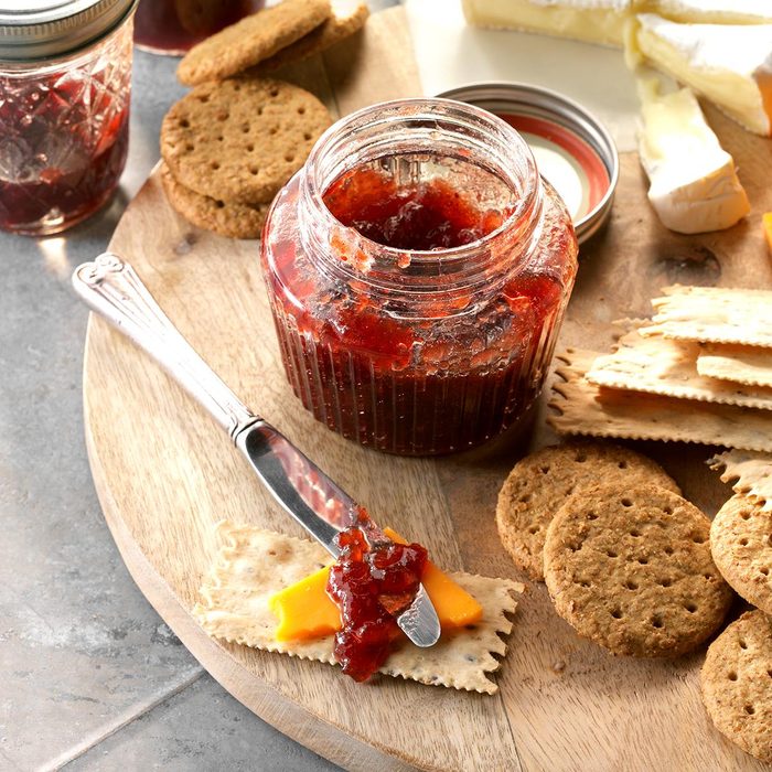 Spiced Cran Apple And Grape Conserve Exps Thso17 201349 D04 19 3b 5
