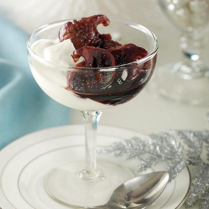 Spiced Figs Poached in Wine