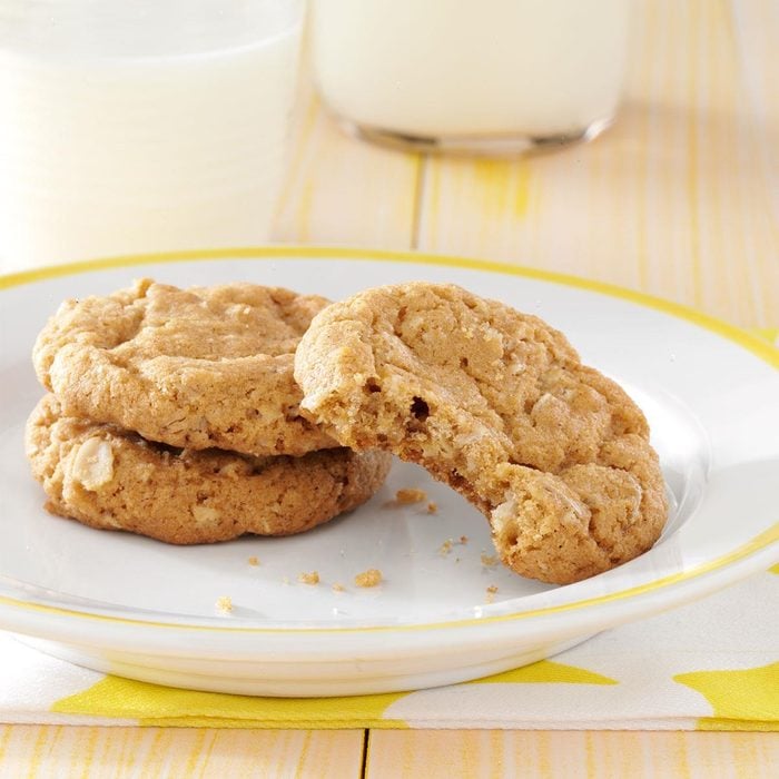 Spiced Oatmeal Cookies Exps3588 Cc2661980a04 10 1b Rms 3