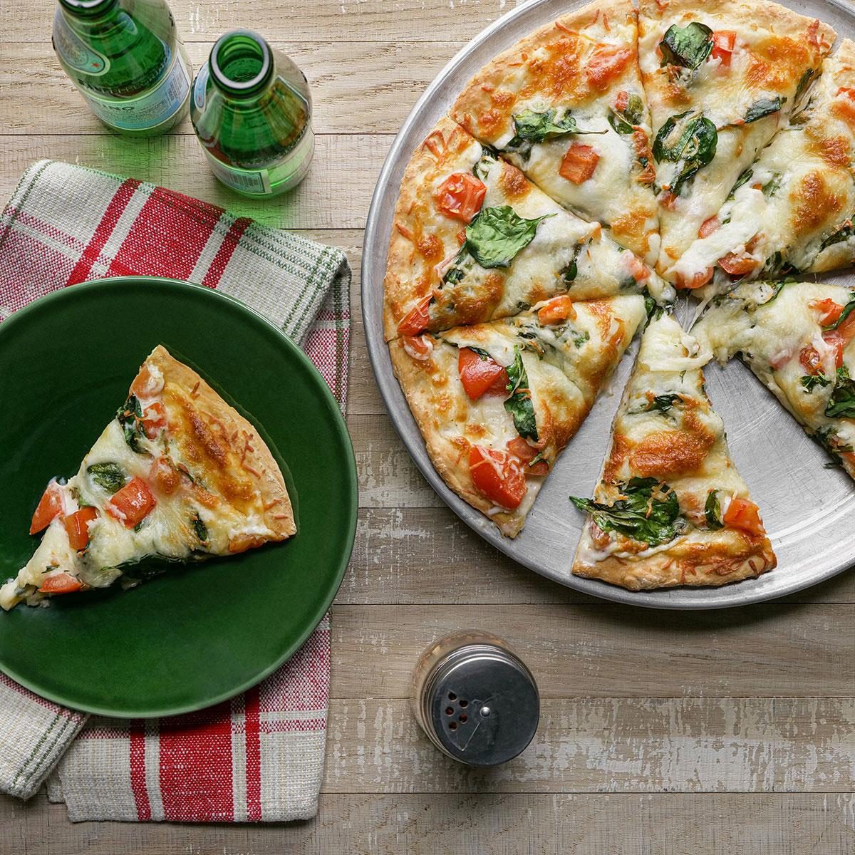 Spinach Pizza Exps Tohvp23 31784 Jm 12 19 Spinachpizza 1