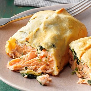 Spinach Salmon Bundles