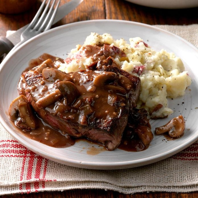 Steaks with Mushroom Sauce