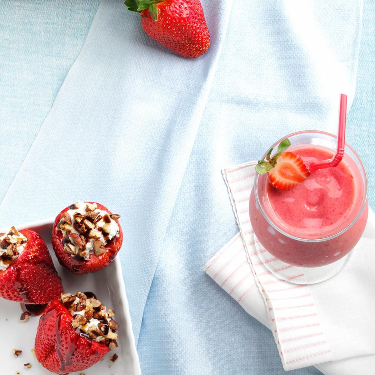 https://www.tasteofhome.com/wp-content/uploads/2018/01/Strawberry-Banana-Blast_exps40486_THHC2377560B03_07_5bC_RMS.jpg