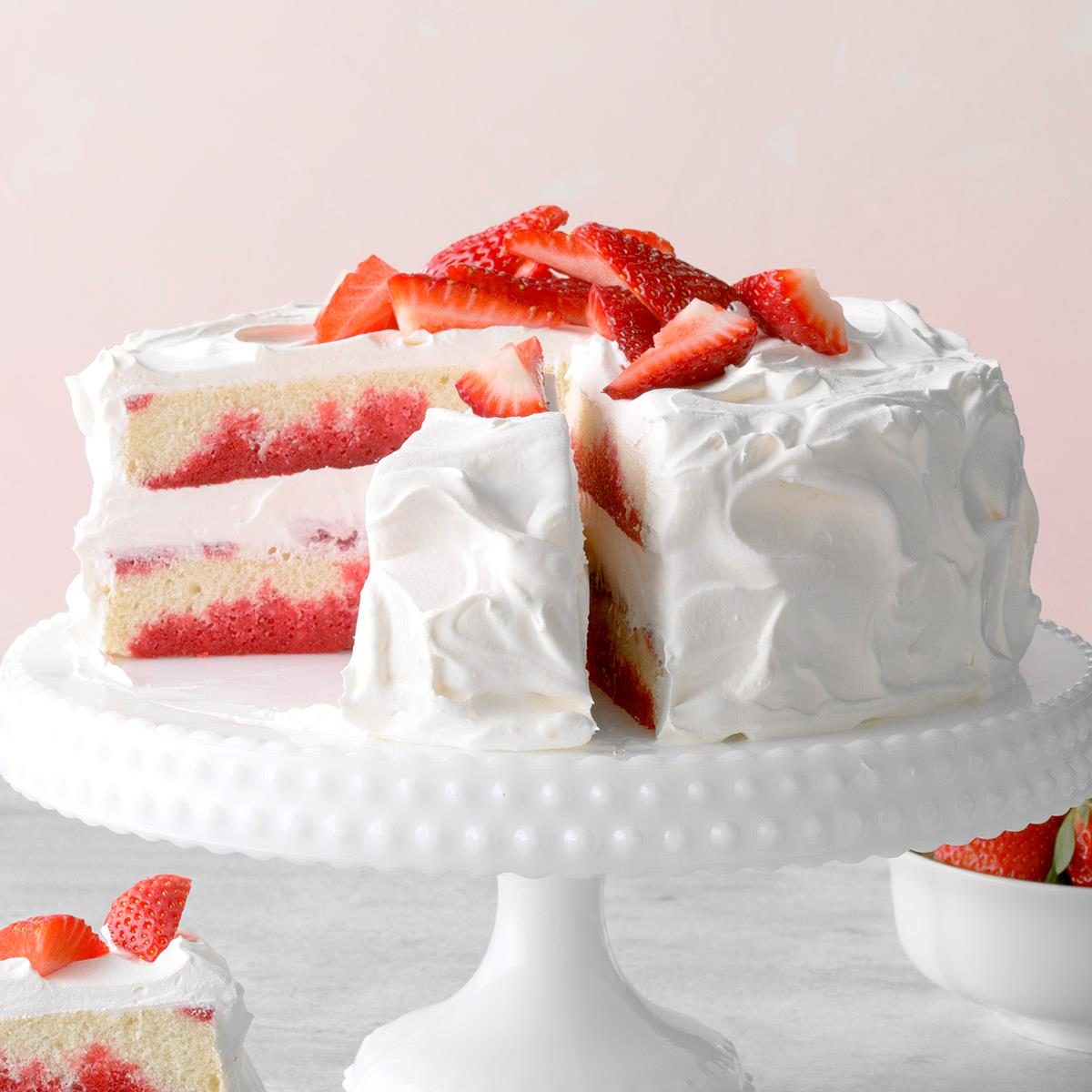 Strawberry Poke Cake Exps Gbdbz20 17672 B01 09 2b 5