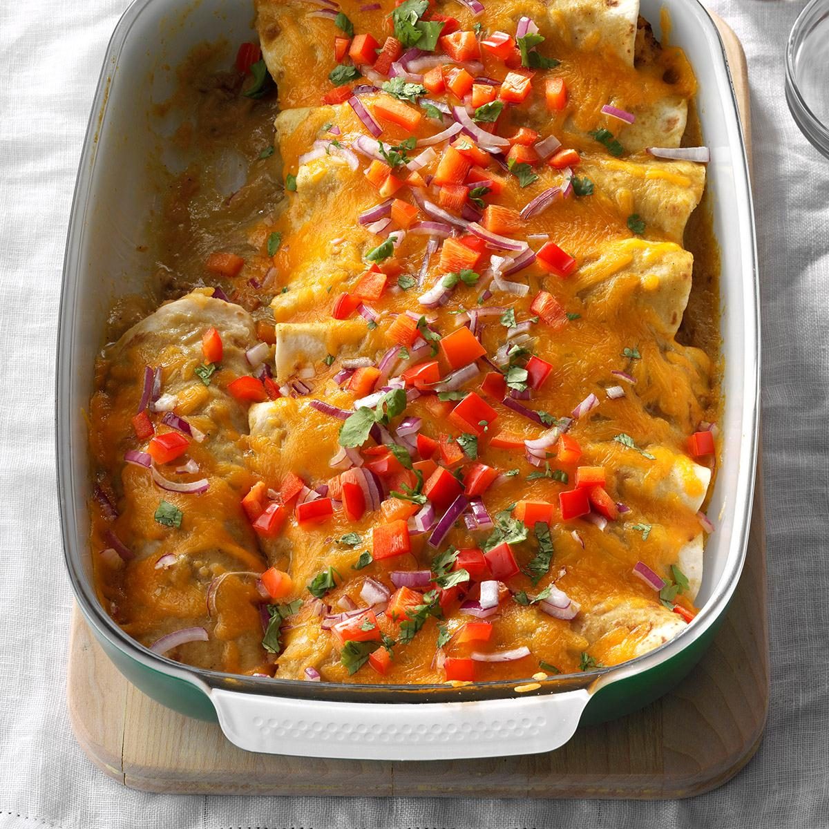 https://www.tasteofhome.com/wp-content/uploads/2018/01/Sunrise-Sausage-Enchiladas_EXPS_SDDJ17_162442_B08_09_2b-1.jpg?fit=700%2C1024