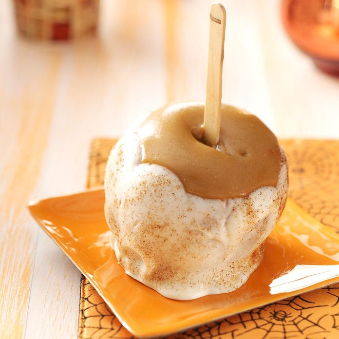 Sweet Spiced Caramel Apples