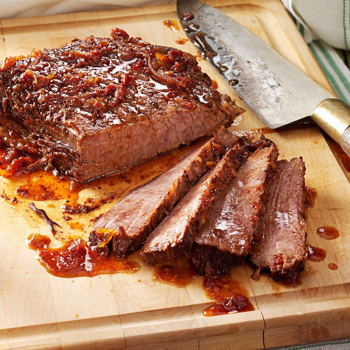 https://www.tasteofhome.com/wp-content/uploads/2018/01/Sweet-and-Savory-Brisket_exps15367_RDS2447884C09_14_4bC_RMS-1.jpg?fit=700%2C1024
