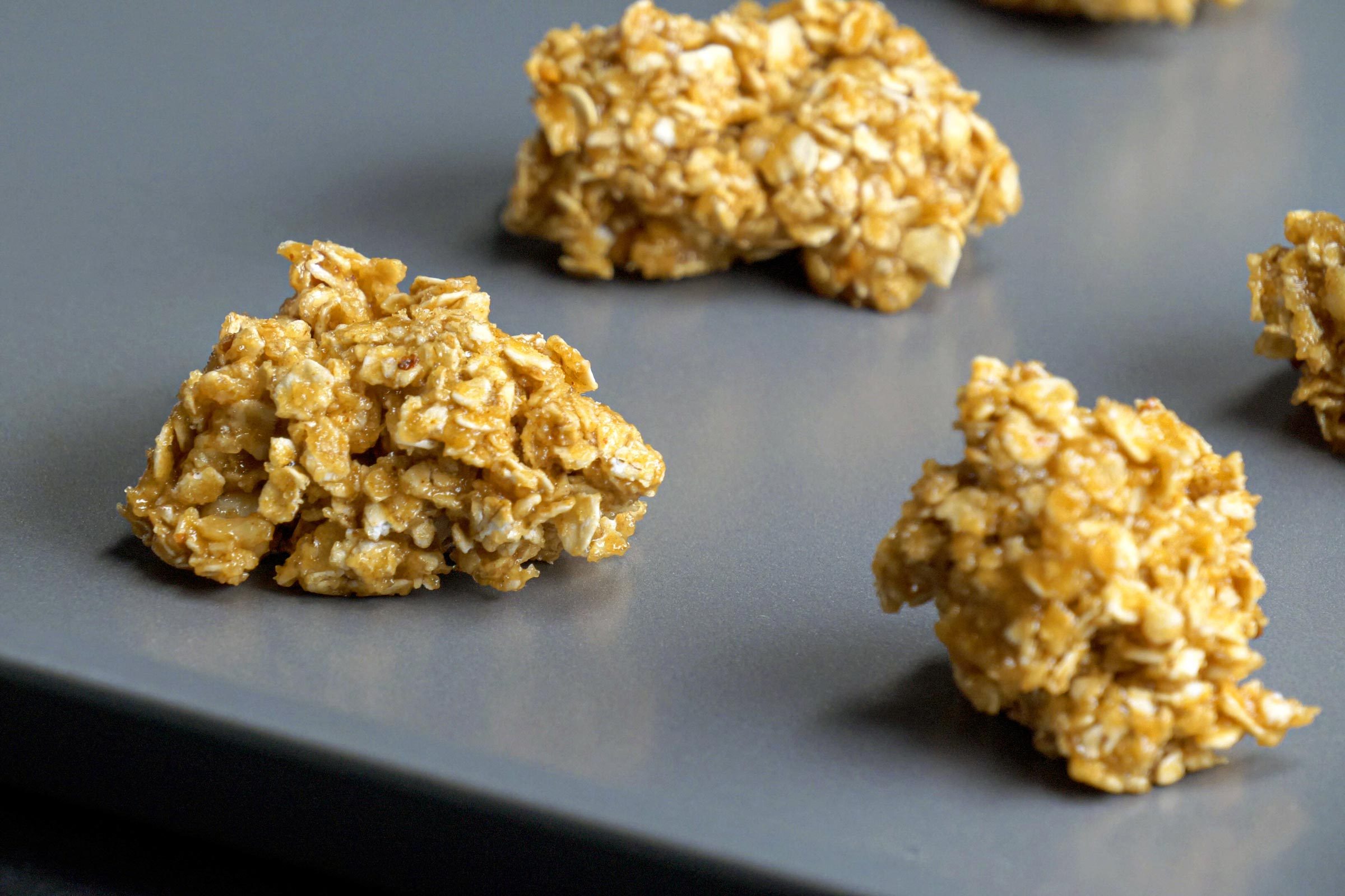 Easy Peanut Butter Oatmeal Cookies up close