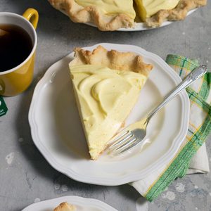 Tangy Lemon Chiffon Pie